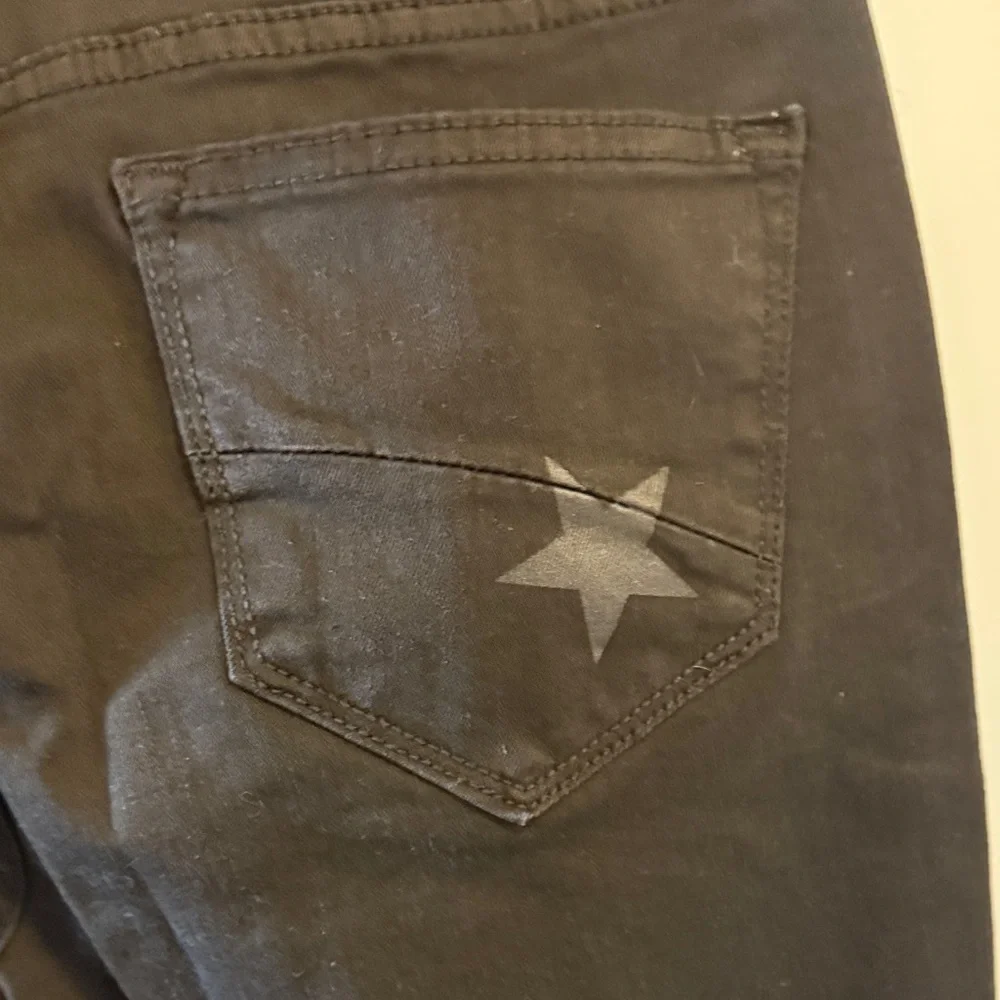 EUC Free People x Driftwood Jackie Black Star Pattern Skinny Jeans Size 27